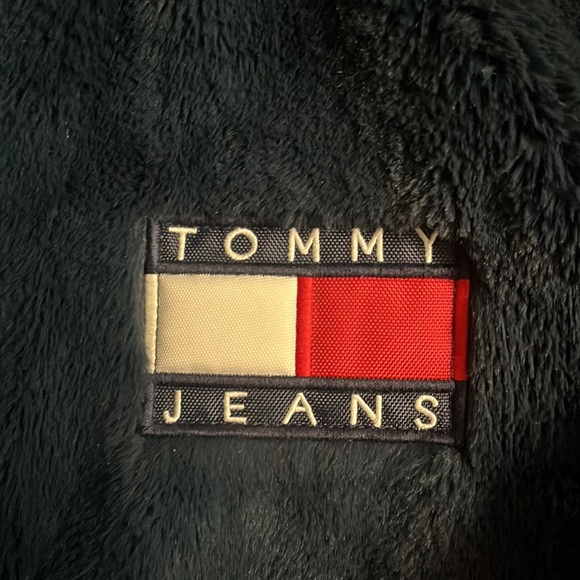 Tommy Jeans 90s Capsule Reversible Flag Print Bomber - Picture 6 of 7